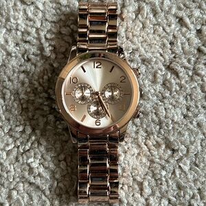 Women’s vintage rose‎ gold/crystal wristwatch one size measurements shown